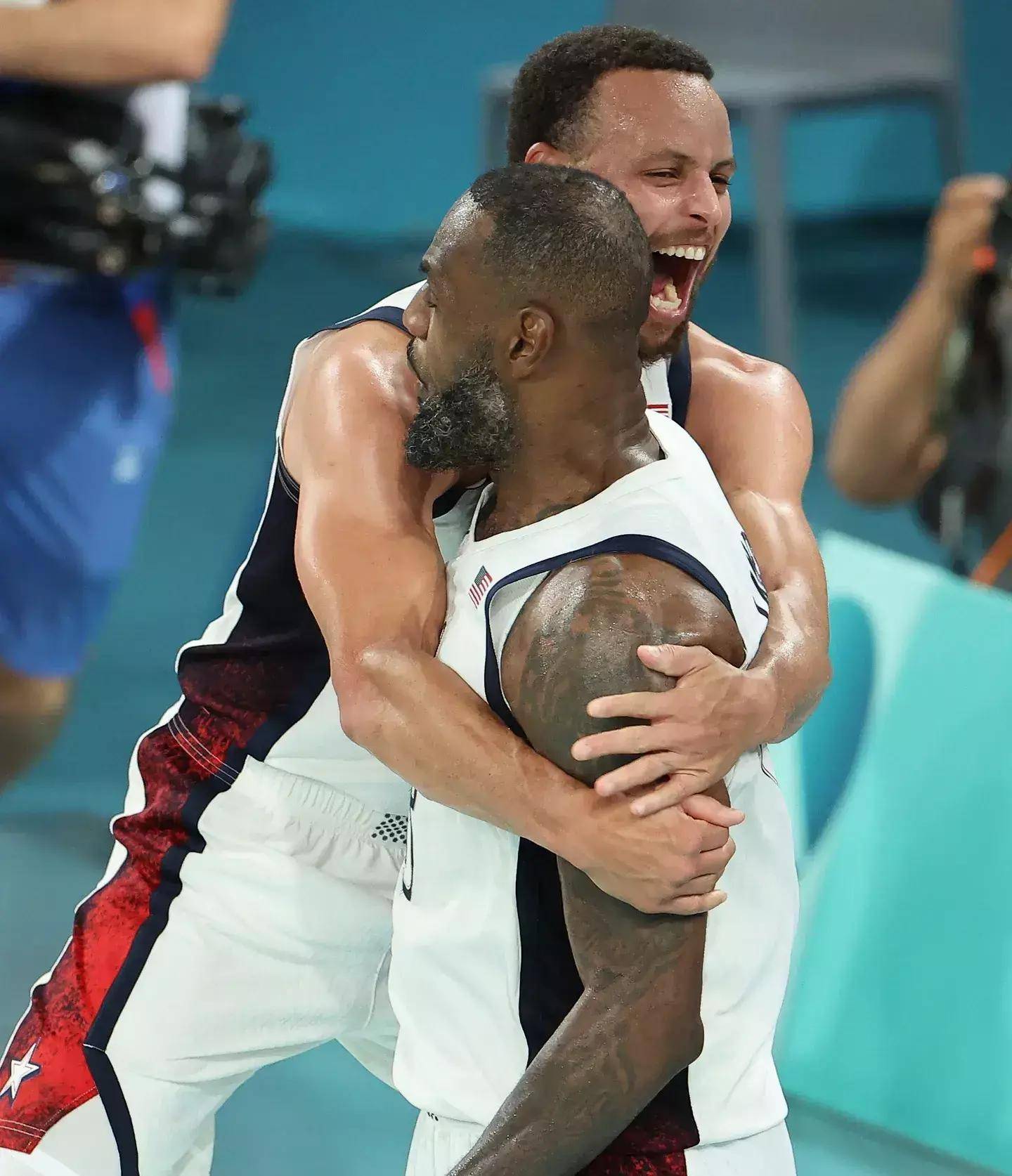 kaiyun网站-关于詹姆斯官方宣布表现优异新规，塞尔维亚队引发争议！比赛高潮迭起的信息