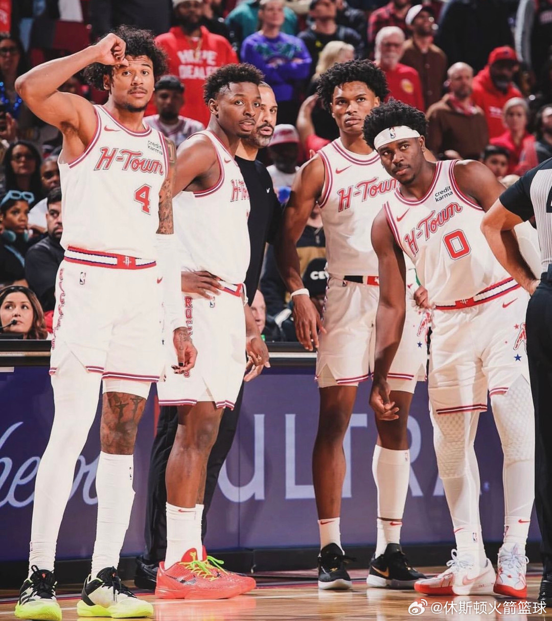 开云官方-关于今晚门兴格拉德巴赫备战NBA常规赛，豪取连胜细节曝光，悬念犹存，赛程密集仍需轮换的信息