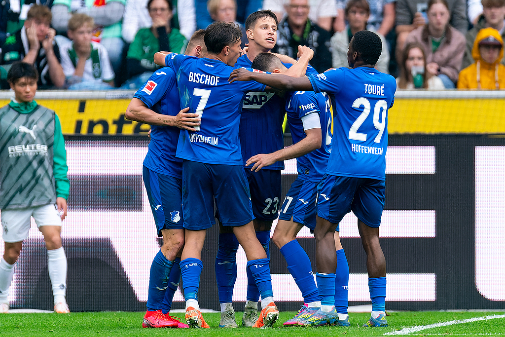 开云官方-AC米兰训练开放日，今夜造点机会引欢呼，英超在即，团队化学反应显著的简单介绍